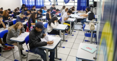 Nova chance: estudantes com nota igual ou menor de 5 fazem prova de recuperação do 1º semestre a partir de dia (6)