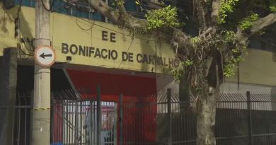 Governo de SP avalia dividir escolas com mais de 1,2 mil alunos em duas unidades administrativas