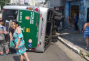 Ônibus capota e deixa feridos na Zona Leste de SP