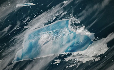 Nasa divulga imagem do maior iceberg do mundo à beira do colapso