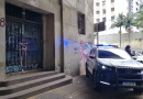 Moradores de ocupação sob Viaduto Nove de Julho protestam ao serem impedidos de voltar a local incendiado no Centro de SP